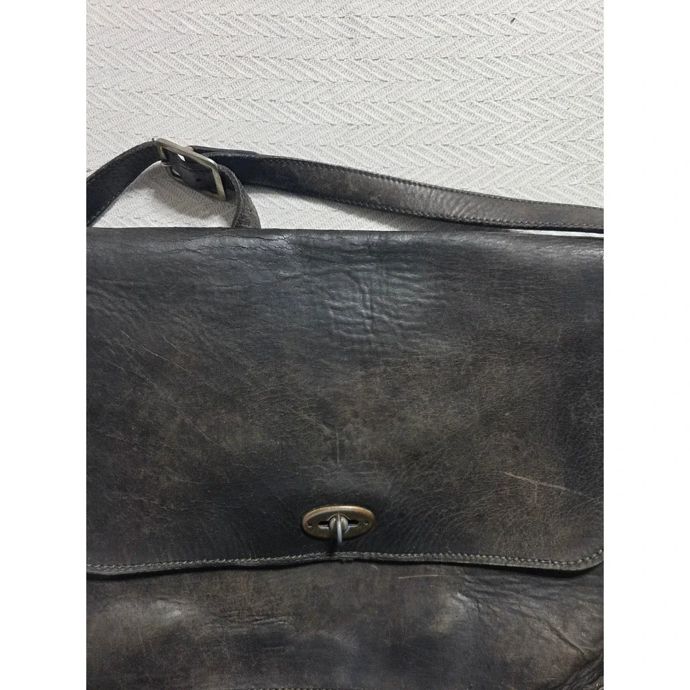 Frye Distressed Leather Messenger Bag Dark Brown Crossbody Flap Turn Lock
